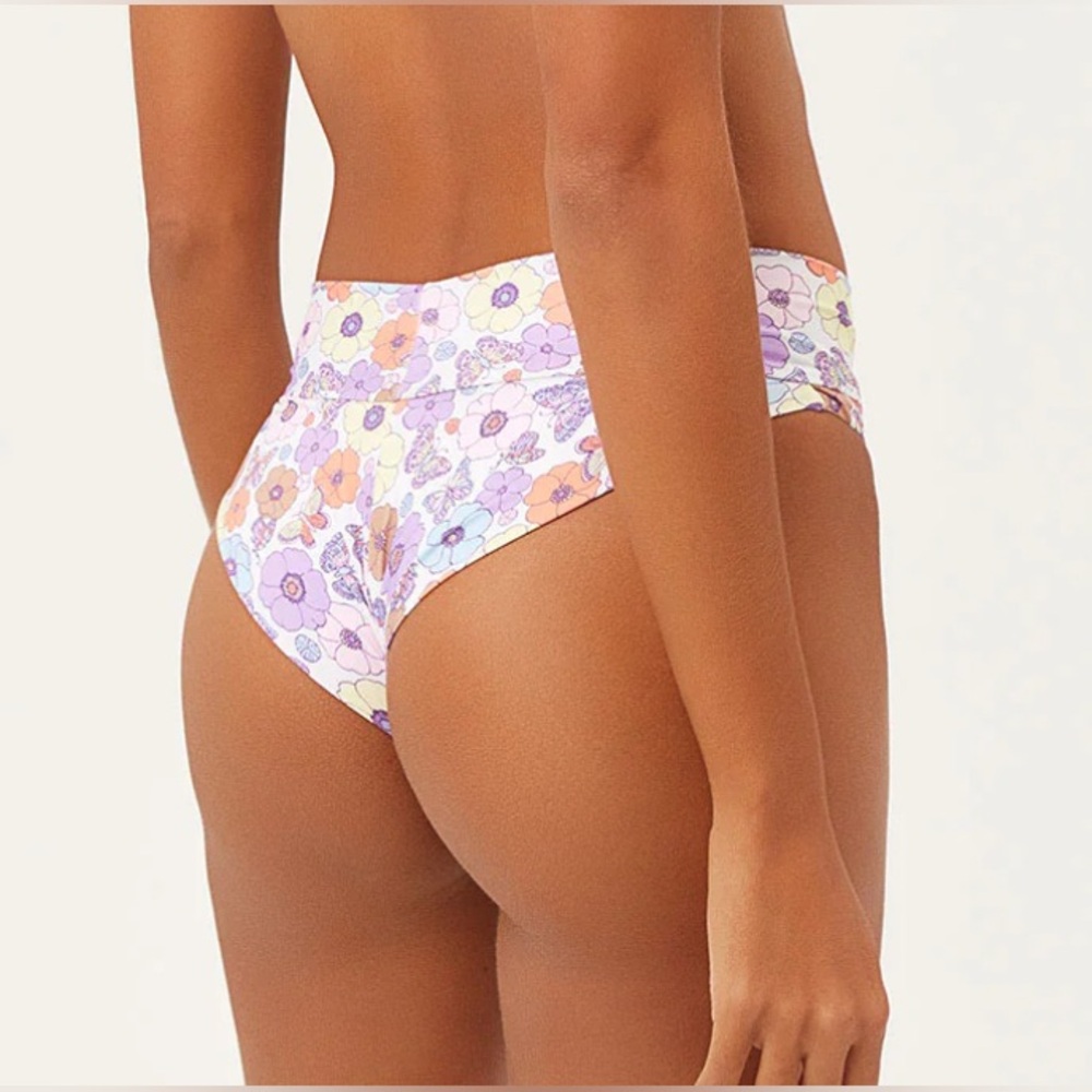 NWT Frankie’s Bikinis Women’s Gavin Cheeky Swim Bottoms - Size Small